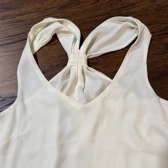 Forever 21 Cream Tank Top - Picture 2 of 9